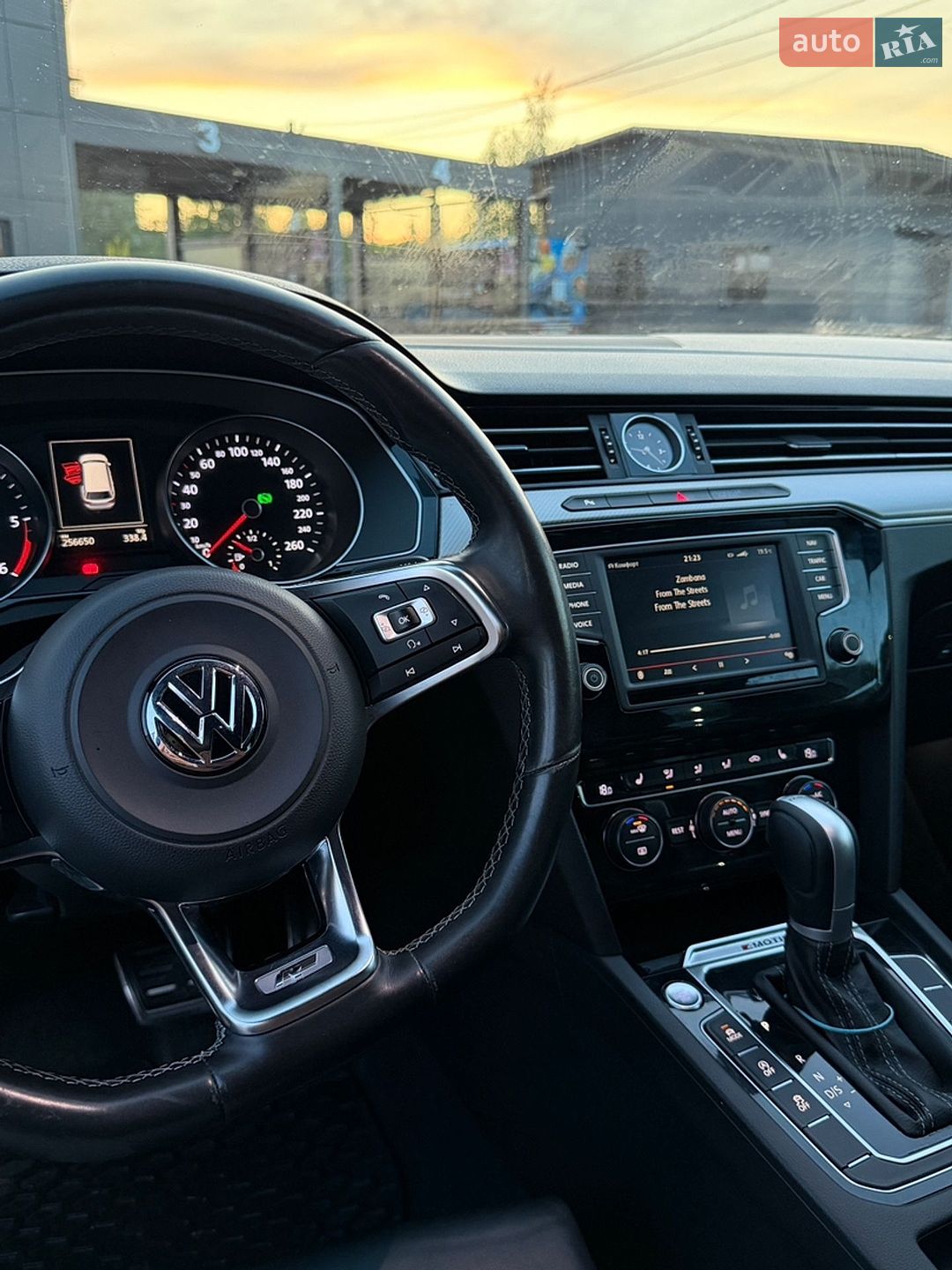Volkswagen Passat 2015 VIN WVWZZZ3CZGE108621 фото оголошення 31 з 41