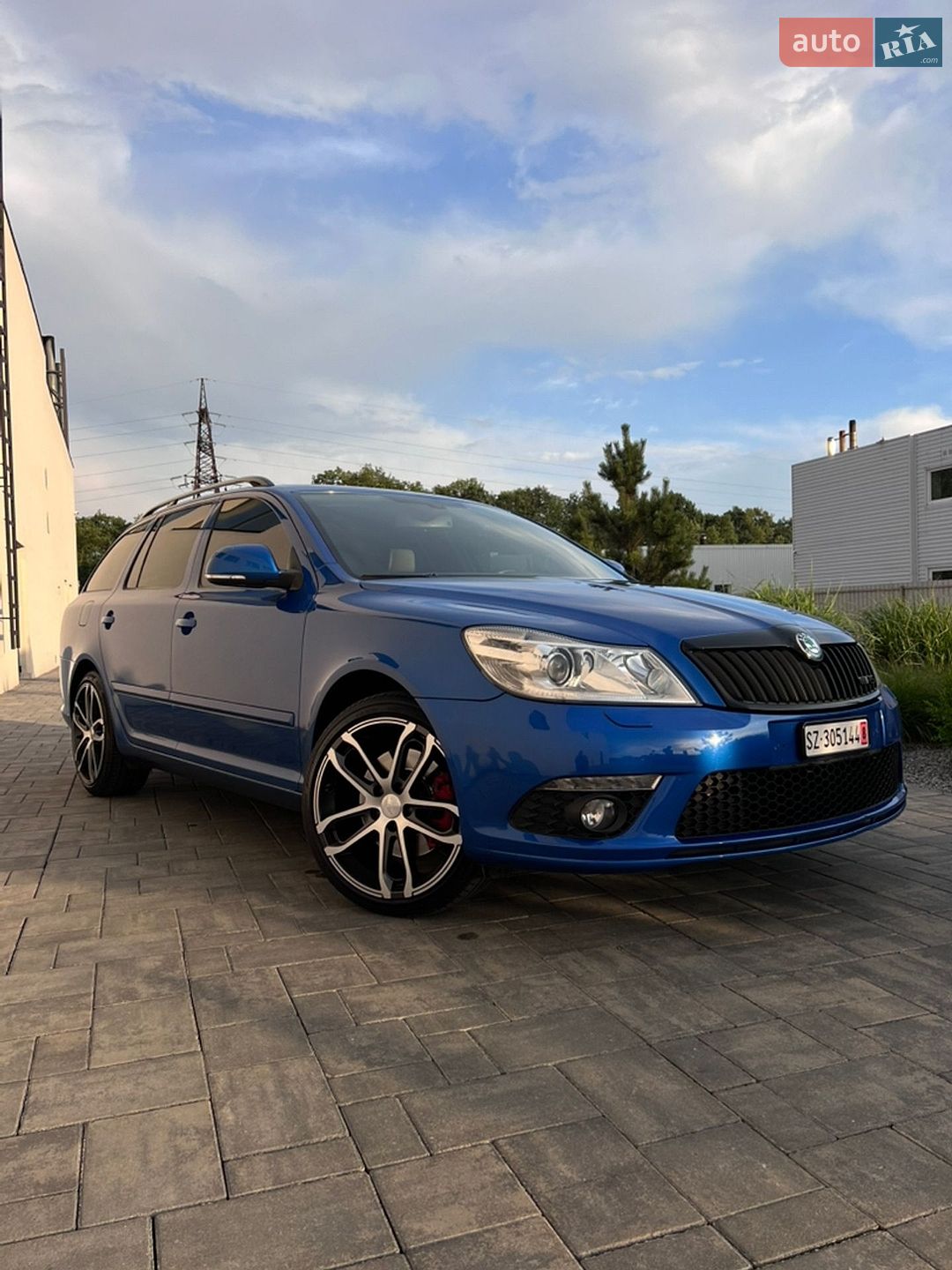 Skoda Octavia 2012 VIN TMBUH61Z3C2180593 фото оголошення 2 з 87