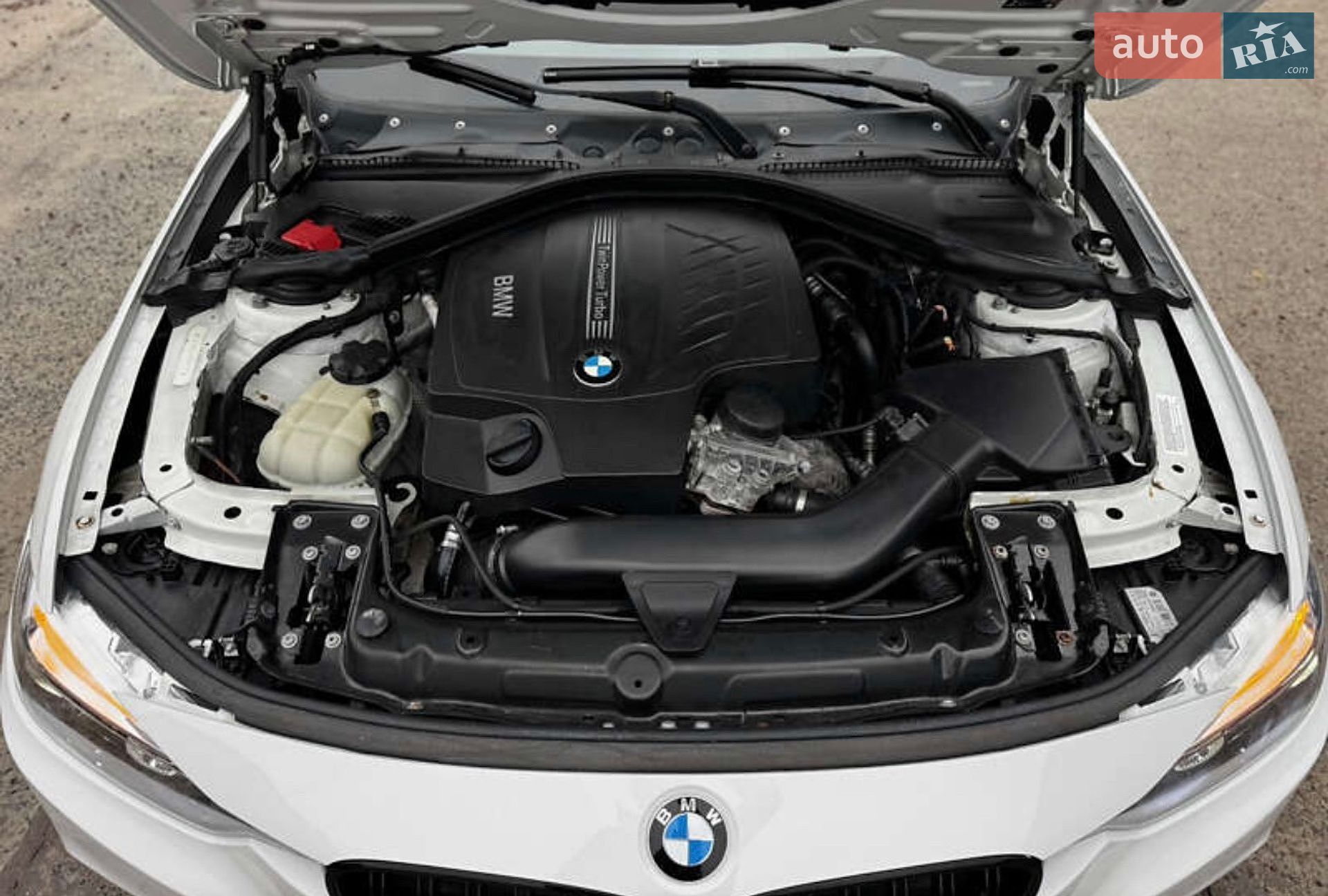 BMW 3 Series 2013 VIN WBA3B9G53ENR90727 фото оголошення 17 з 20