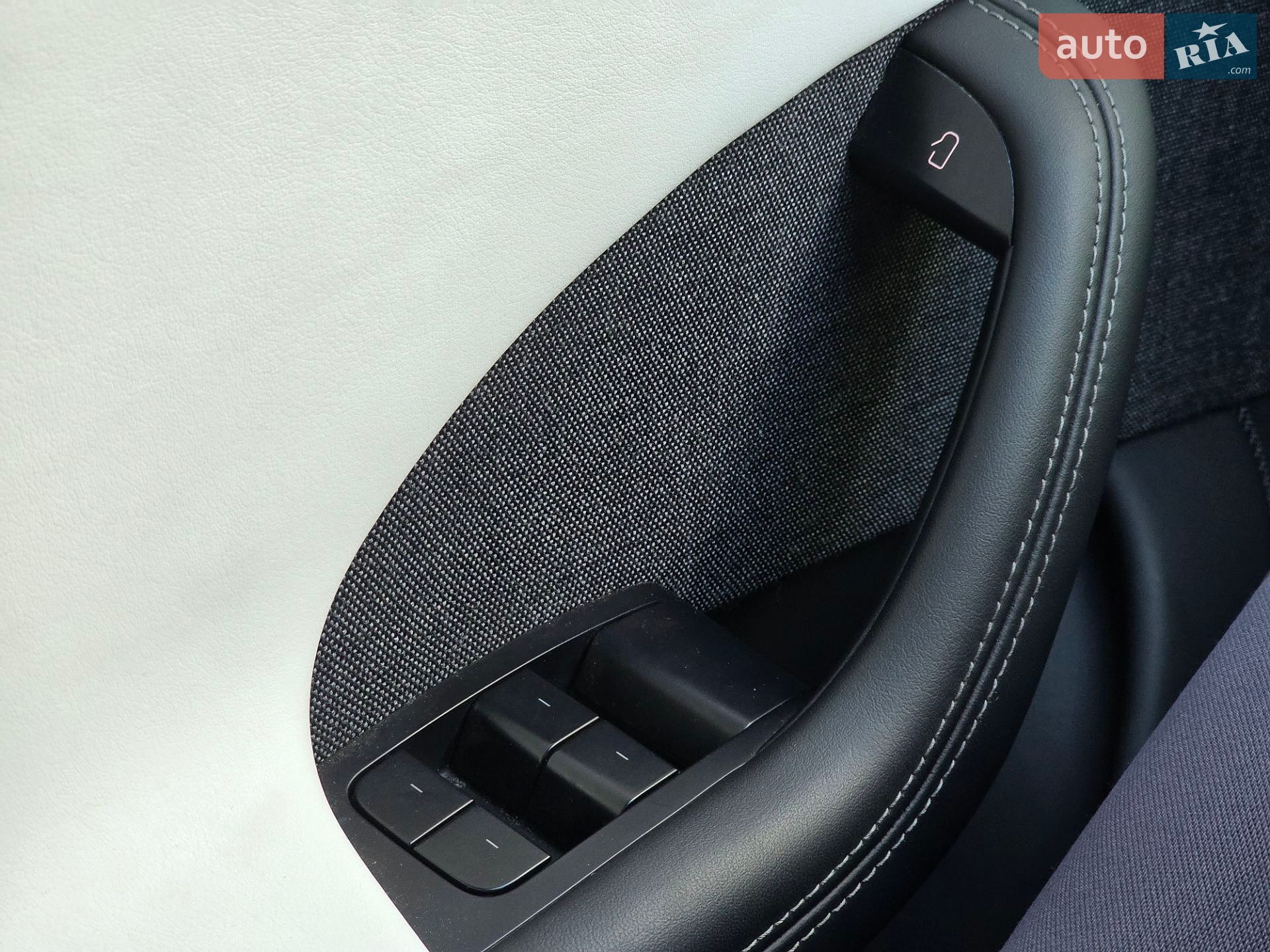 Tesla Model S 2024 VIN 5YJSA1E51RF544389 фото оголошення 10 з 25