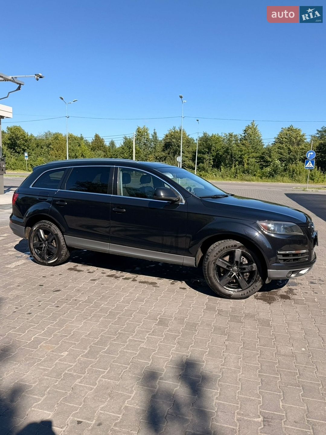 Audi Q7 2011 VIN WA1CGAFEXCD003741 фото оголошення 4 з 8