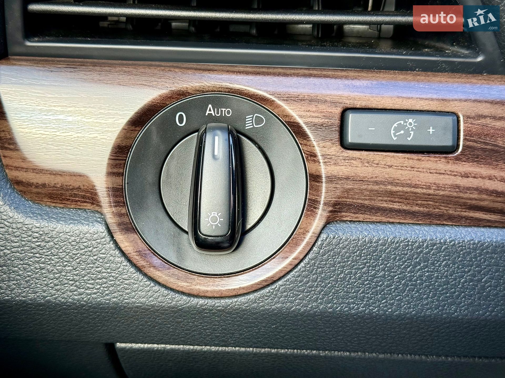 VOLKSWAGEN PASSAT 2020 VIN 1VWCA7A34LC013197 фото оголошення 24 з 27