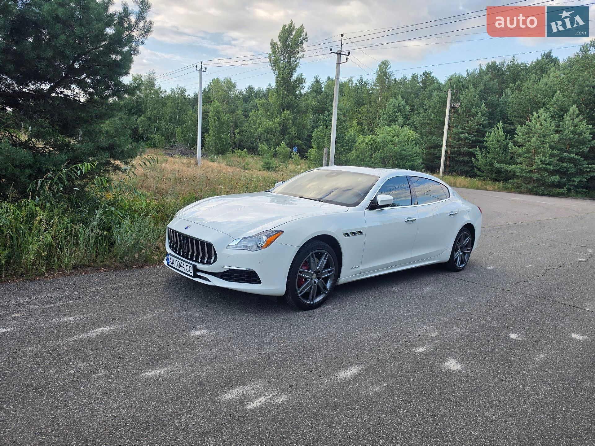 Maserati Quattroporte 2017 VIN ZAM56TPG5H1267029 фото оголошення 2 з 9