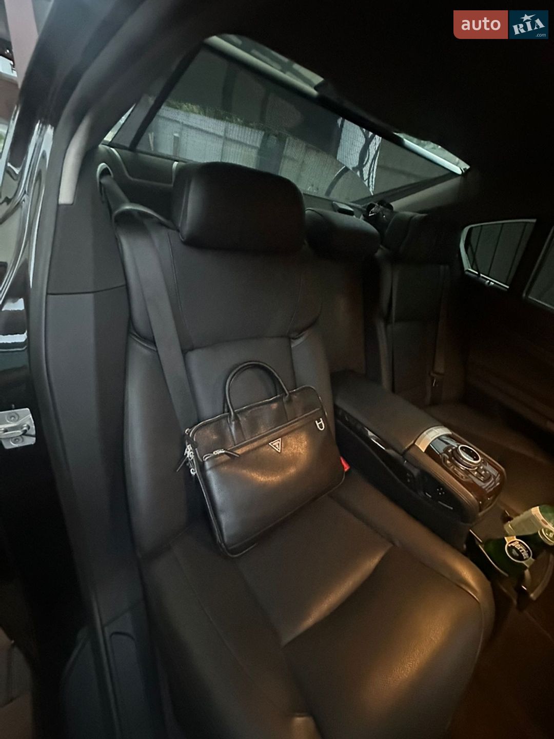 BMW 7 Series 2011 VIN WBAKB4102CC929583 фото оголошення 39 з 47