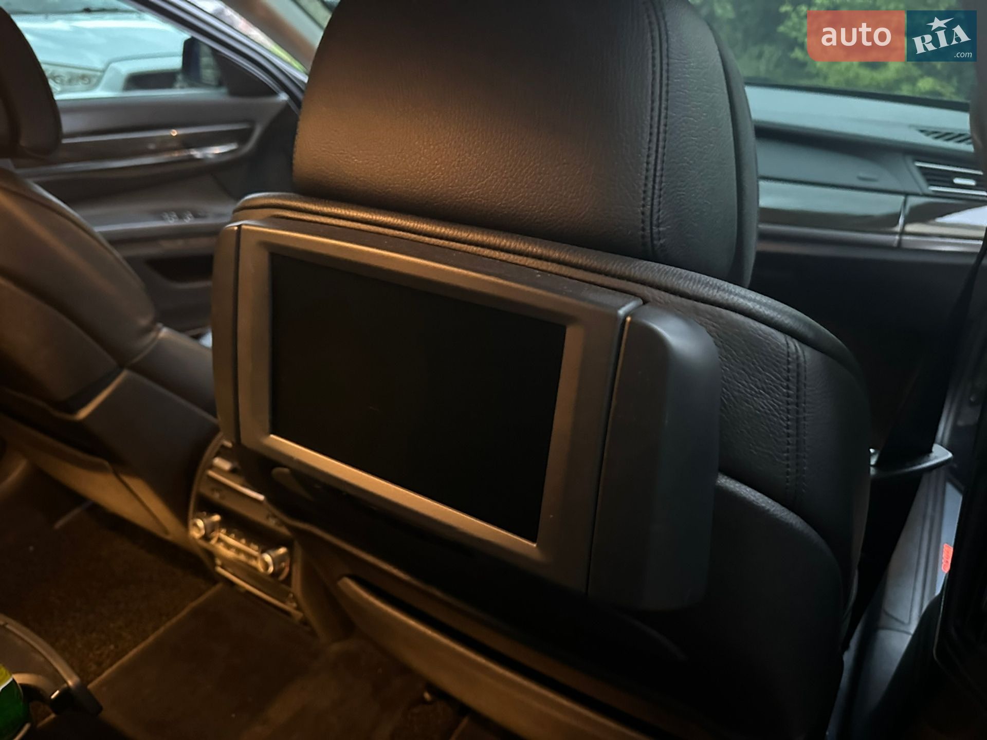 BMW 7 Series 2011 VIN WBAKB4102CC929583 фото оголошення 44 з 47