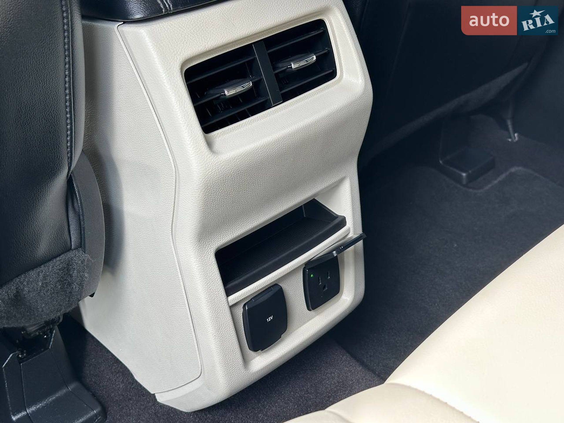 Ford Edge 2018 VIN 2FMPK3K9XKBB48871 фото оголошення 19 з 27