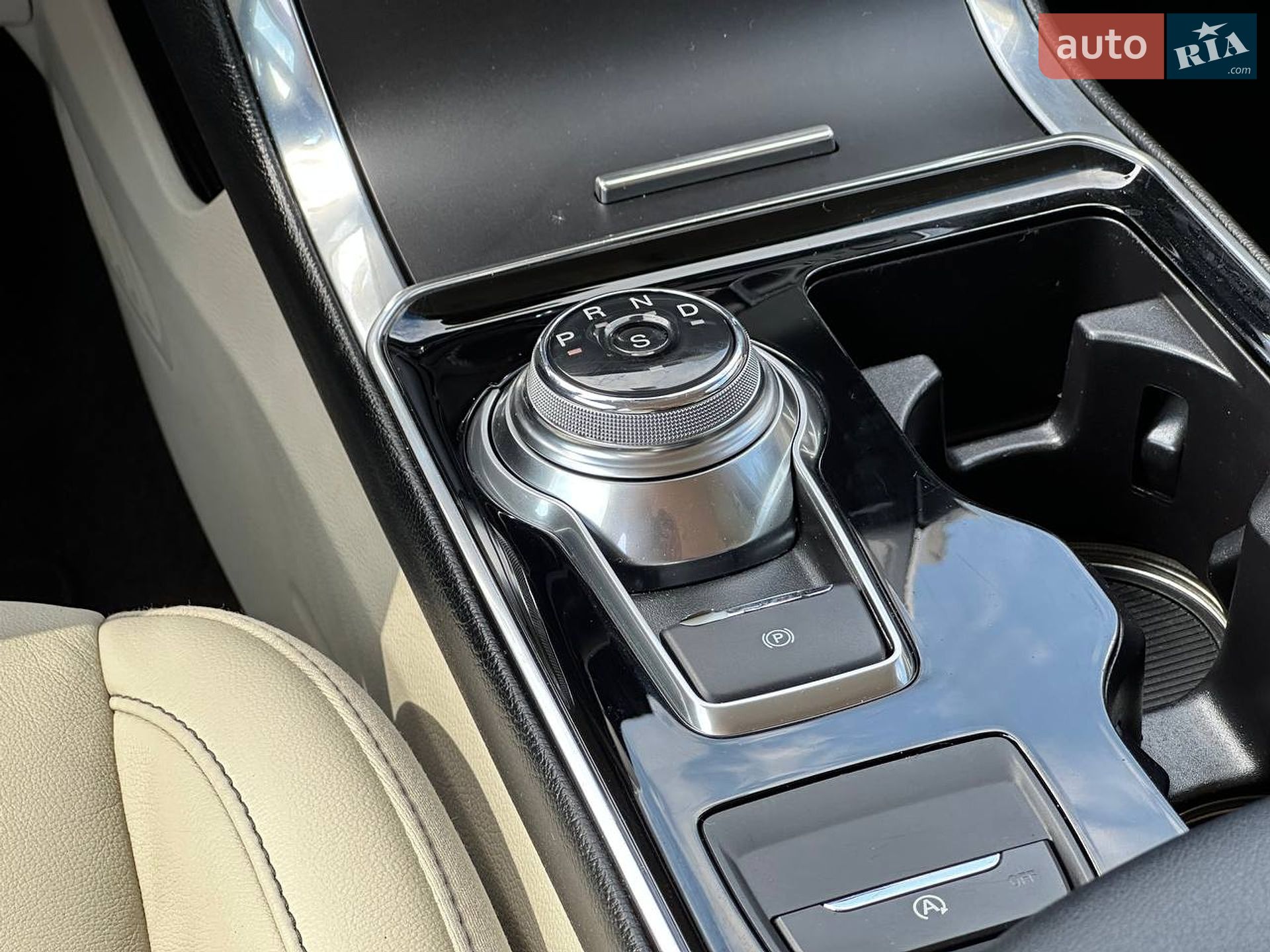 Ford Edge 2018 VIN 2FMPK3K9XKBB48871 фото оголошення 16 з 27