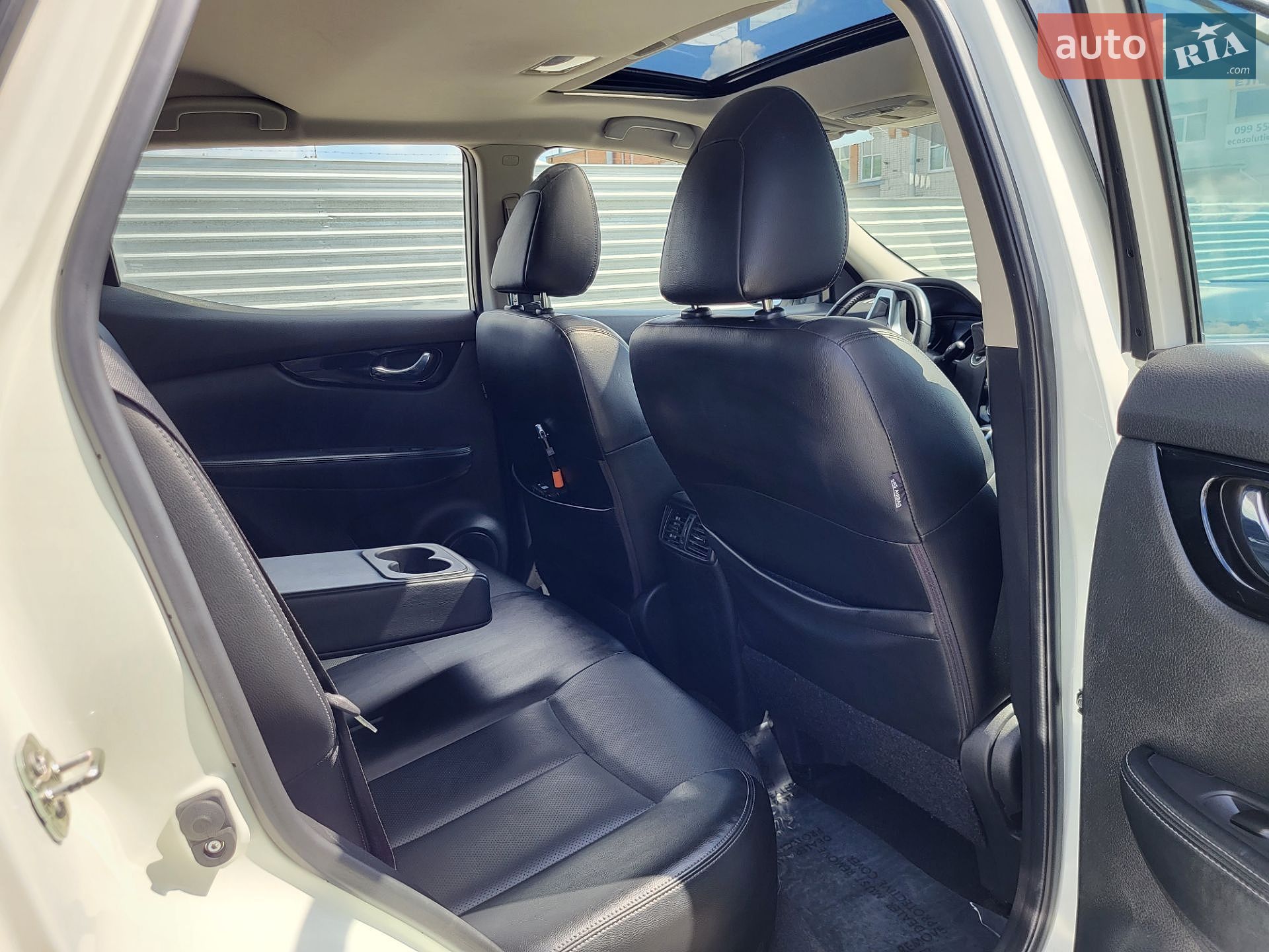 Nissan Rogue Sport 2018 VIN JN1BJ1CRXKW317700 фото оголошення 27 з 42