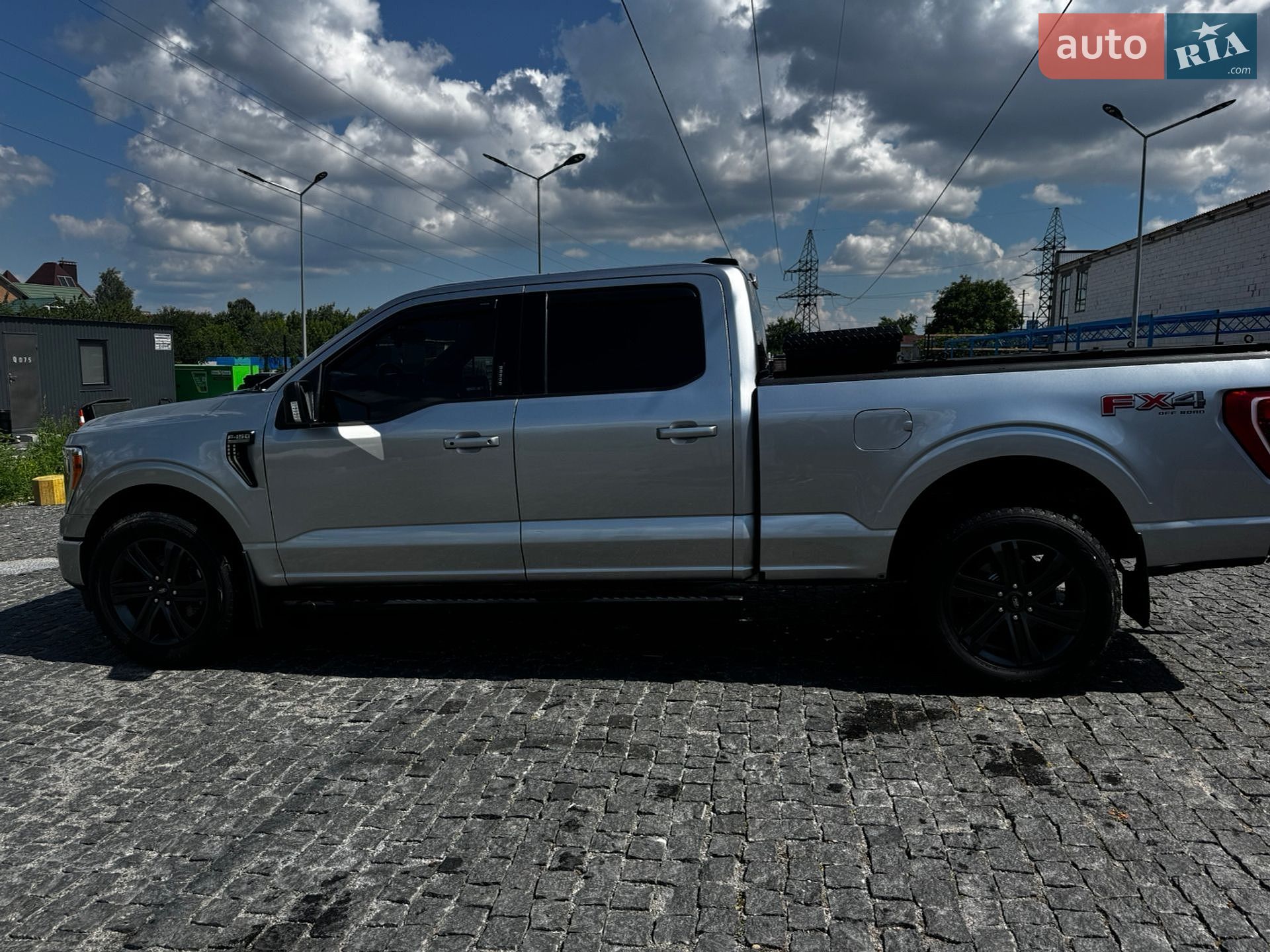 Ford F-150 2020 VIN 1FTFW1E82MFA47501 фото оголошення 3 з 17