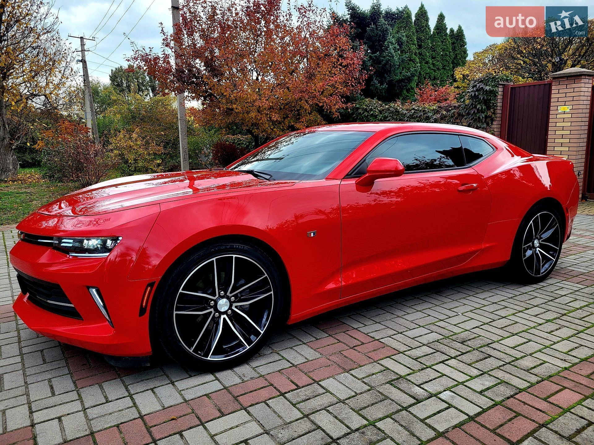 Chevrolet Camaro 2016 VIN 1G1FB1RS1H0121574 фото оголошення 3 з 29