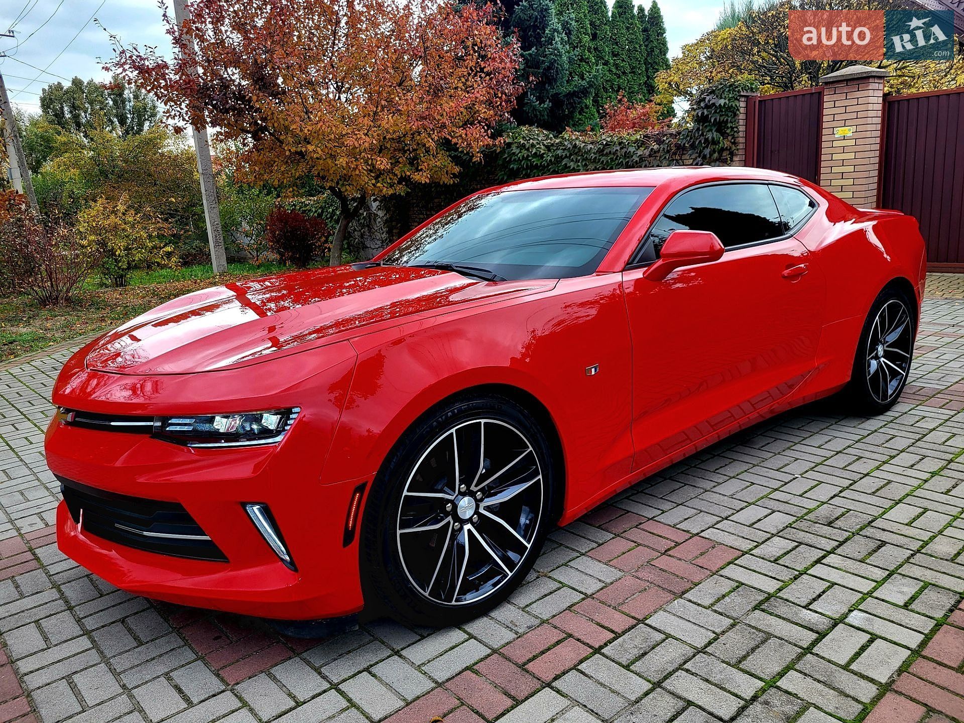 Chevrolet Camaro 2016 VIN 1G1FB1RS1H0121574 фото оголошення 4 з 29