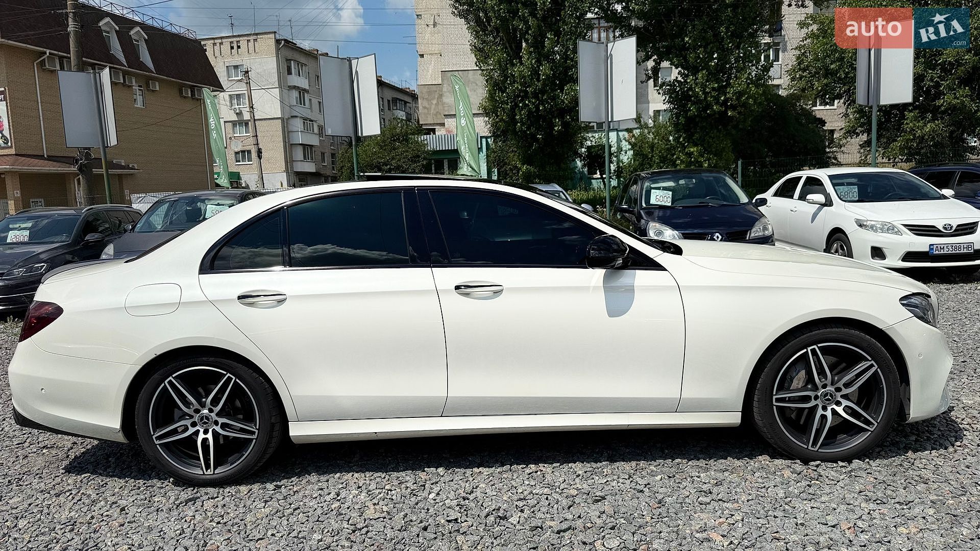 Mercedes-Benz E-Class 2019 VIN WDDZF8EB5LA718839 фото оголошення 15 з 38