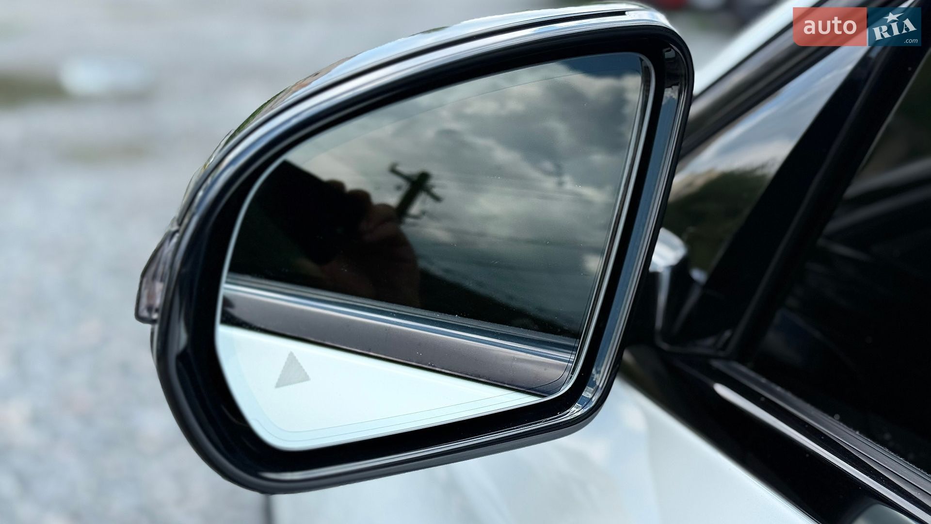 Mercedes-Benz E-Class 2019 VIN WDDZF8EB5LA718839 фото оголошення 18 з 38