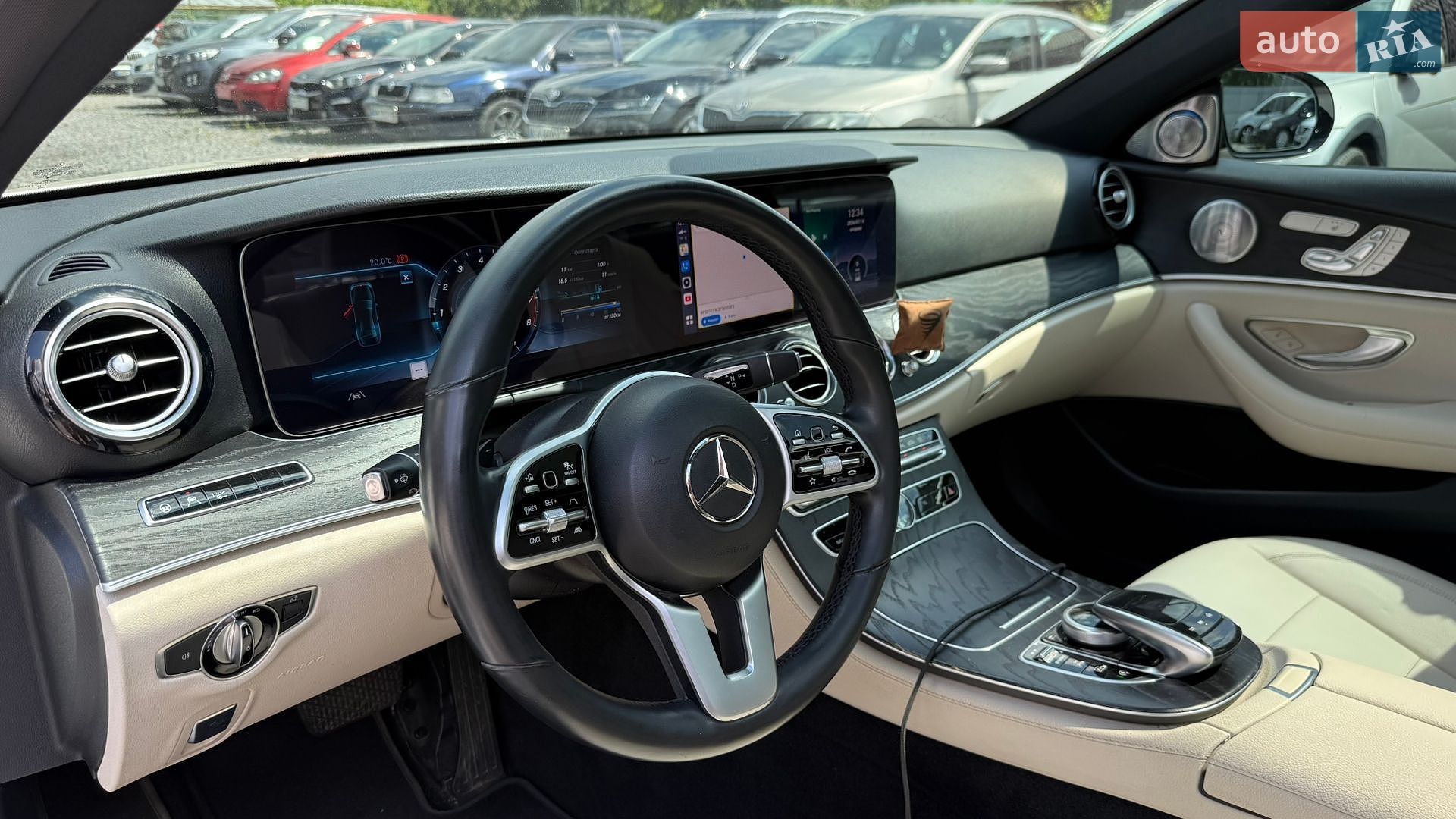 Mercedes-Benz E-Class 2019 VIN WDDZF8EB5LA718839 фото оголошення 20 з 38