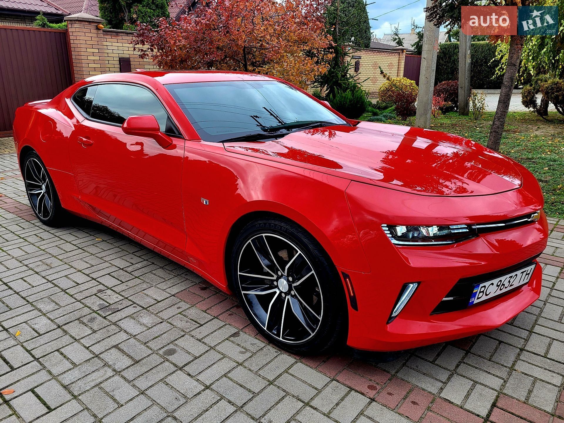 Chevrolet Camaro 2016 VIN 1G1FB1RS1H0121574 фото оголошення 9 з 29