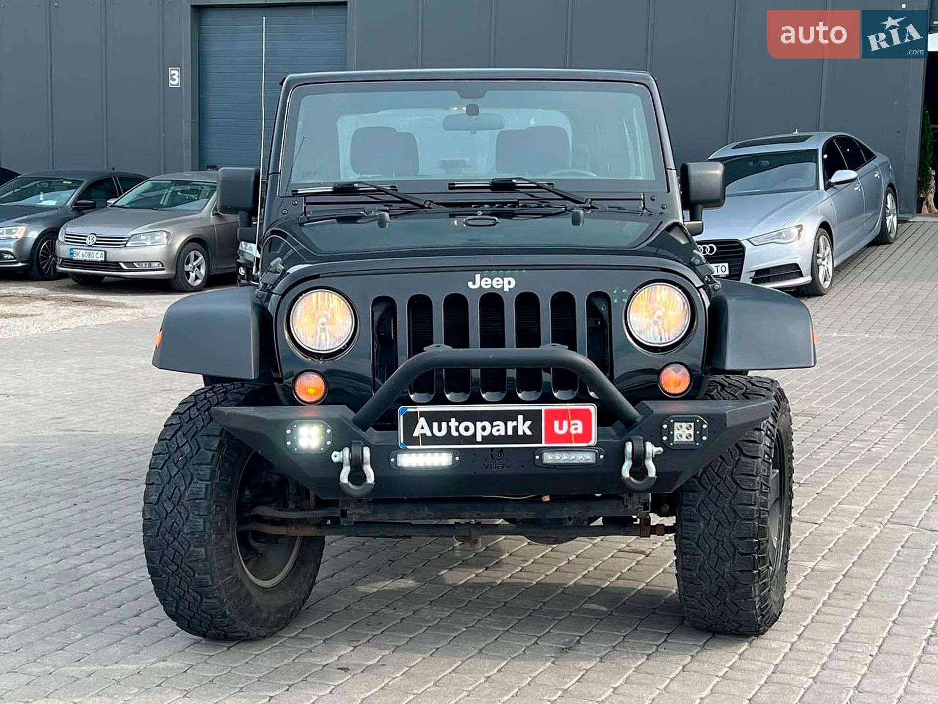 Jeep Wrangler 2017 VIN 1C4AJWAG2HL680381 фото оголошення 2 з 31