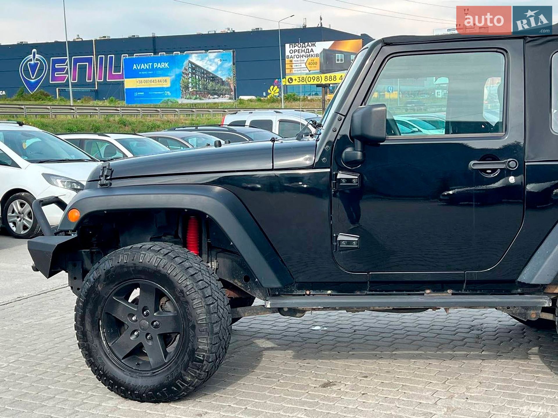 Jeep Wrangler 2017 VIN 1C4AJWAG2HL680381 фото оголошення 4 з 31
