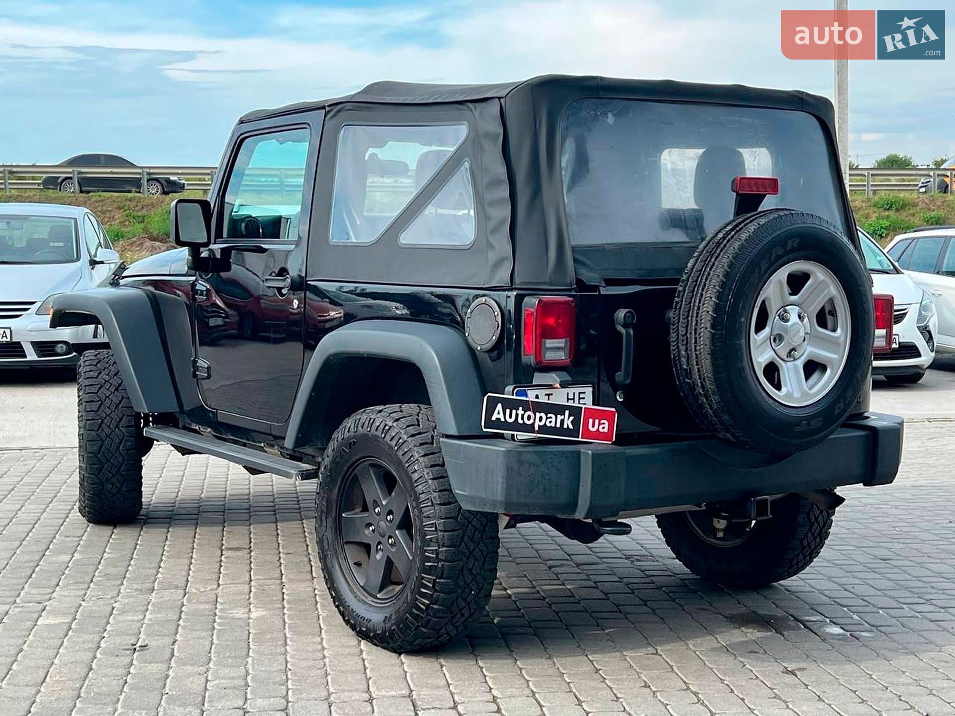 Jeep Wrangler 2017 VIN 1C4AJWAG2HL680381 фото оголошення 6 з 31