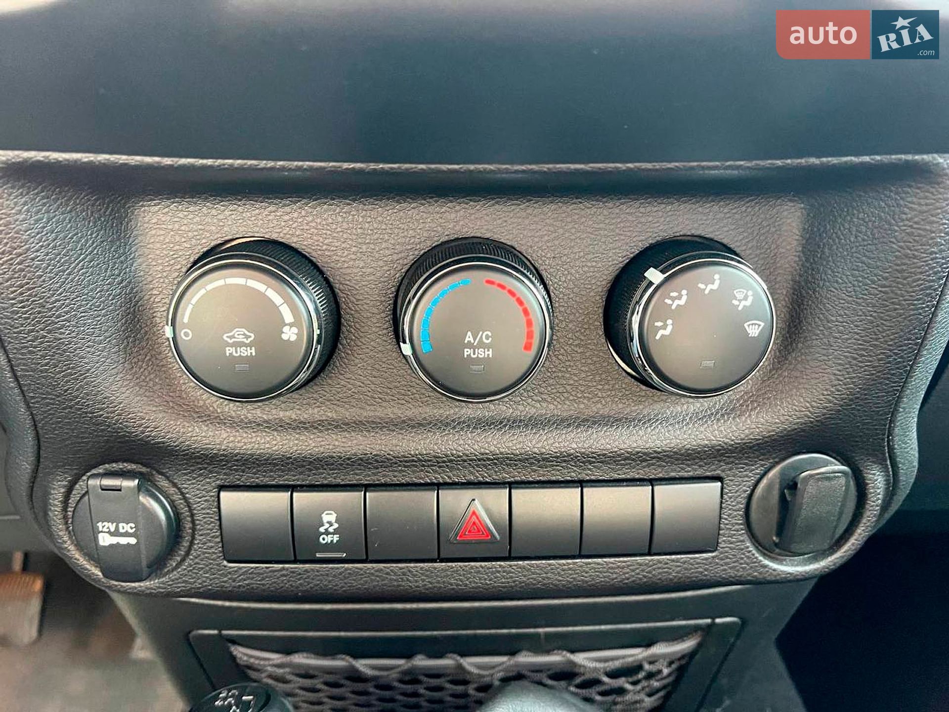 Jeep Wrangler 2017 VIN 1C4AJWAG2HL680381 фото оголошення 26 з 31