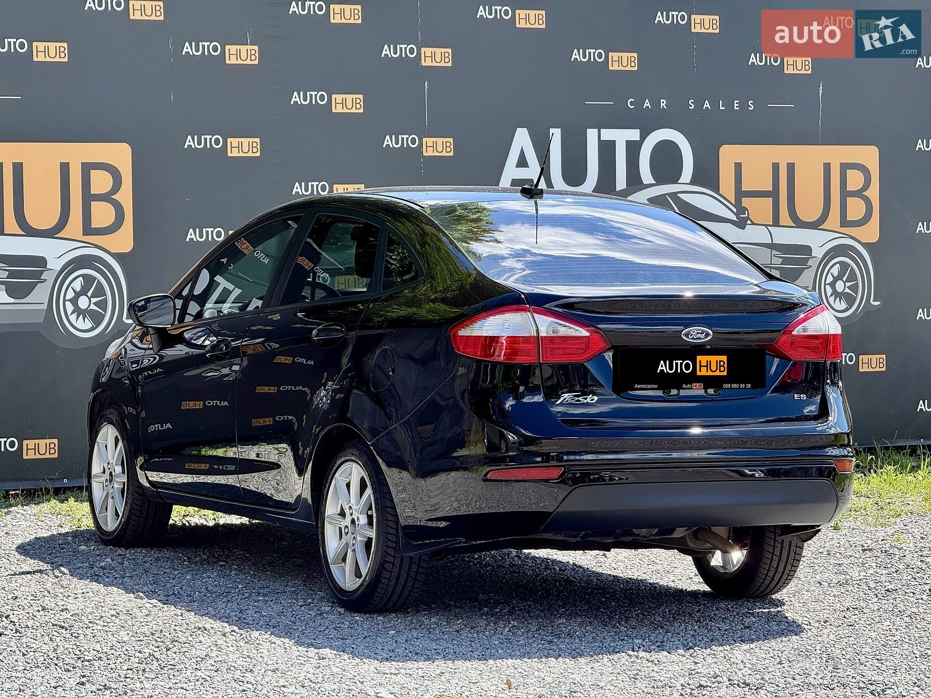 Ford Fiesta 2019 VIN 3FADP4BJ3KM123680 фото оголошення 4 з 20