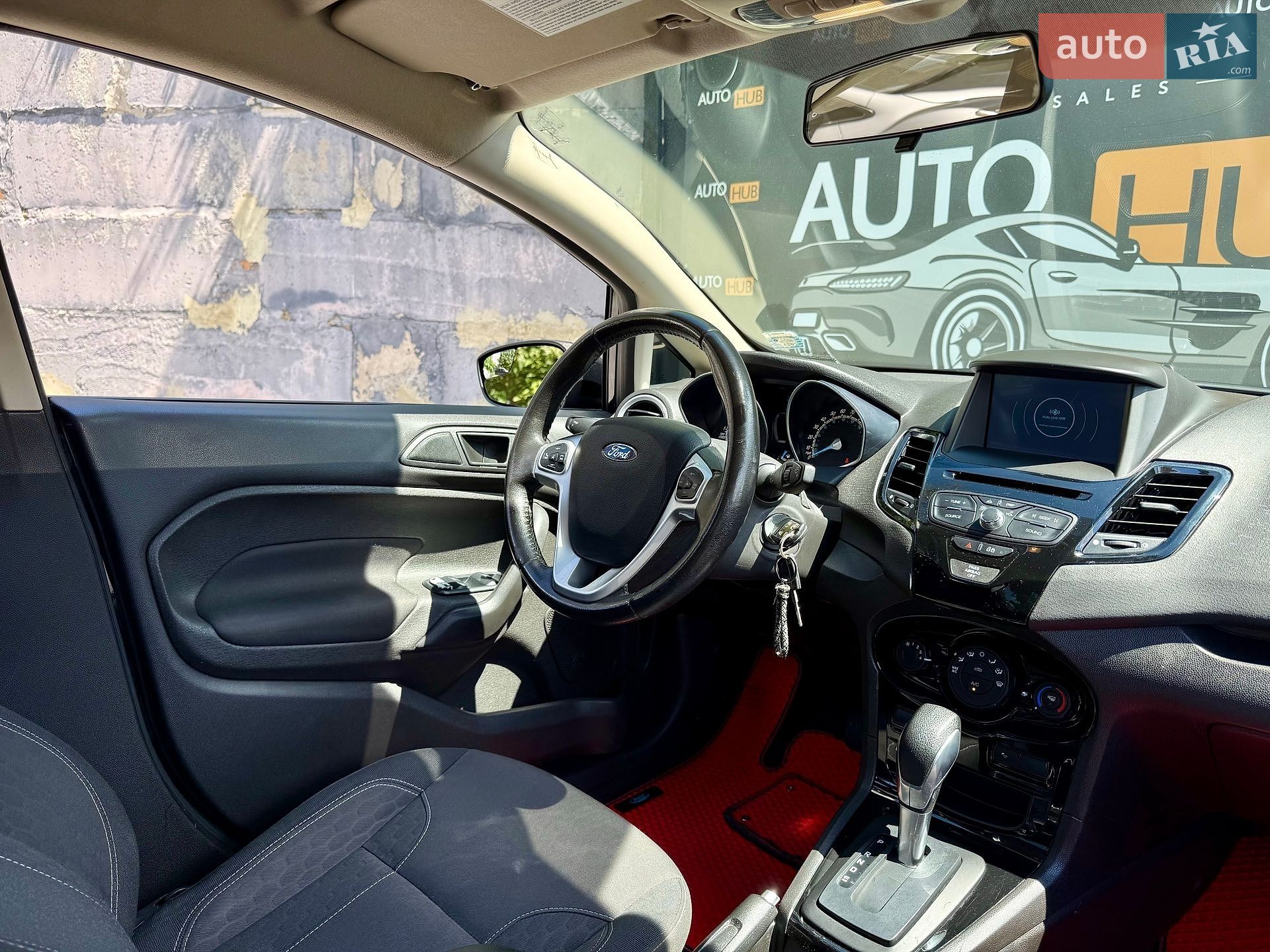 Ford Fiesta 2019 VIN 3FADP4BJ3KM123680 фото оголошення 10 з 20