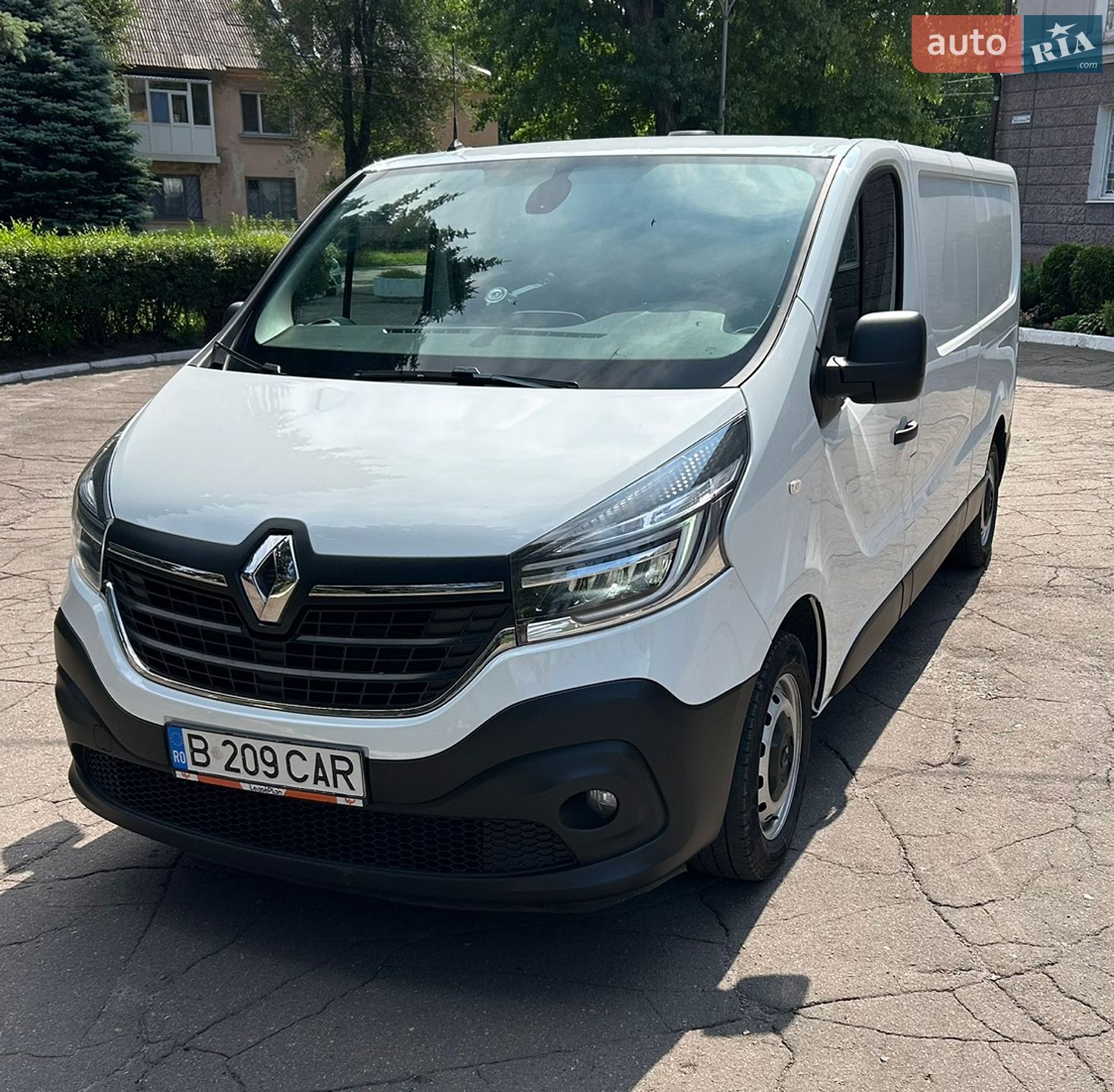 Renault Trafic 2021 VIN VF1FL000368442362 фото оголошення 2 з 24