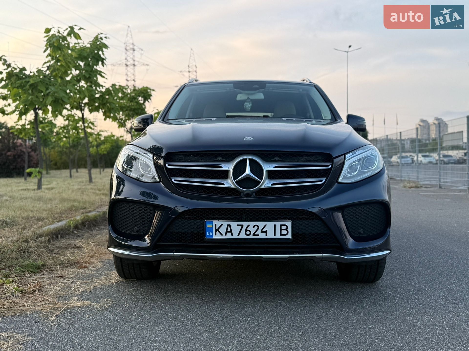 Mercedes-Benz GLE-Class 2015 VIN 4JGDA5HB3GA682115 фото оголошення 2 з 73