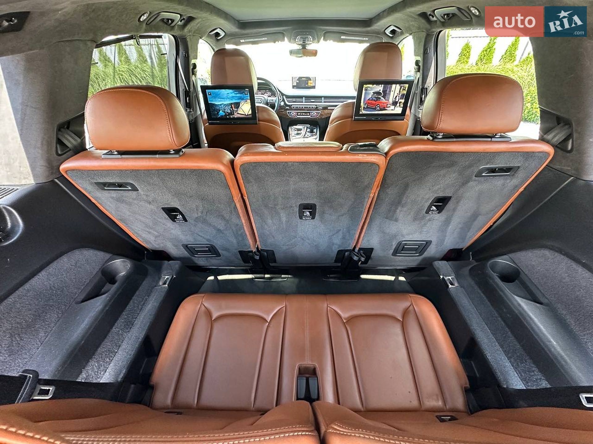 Audi Q7 2016 VIN WA1VAAF77HD016935 фото оголошення 25 з 32
