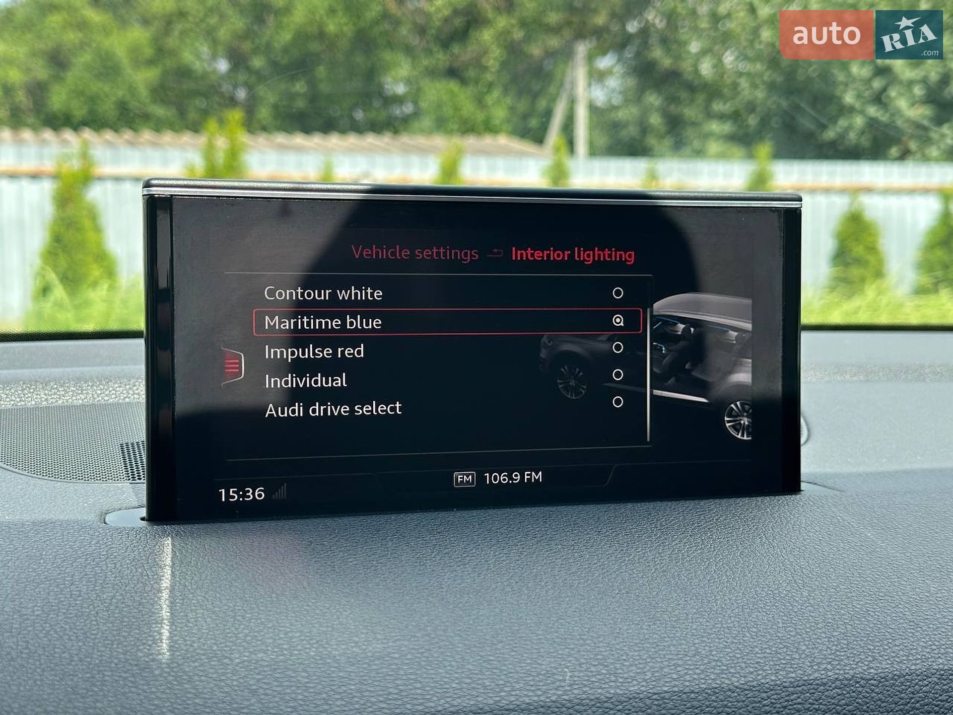 Audi Q7 2016 VIN WA1VAAF77HD016935 фото оголошення 16 з 32