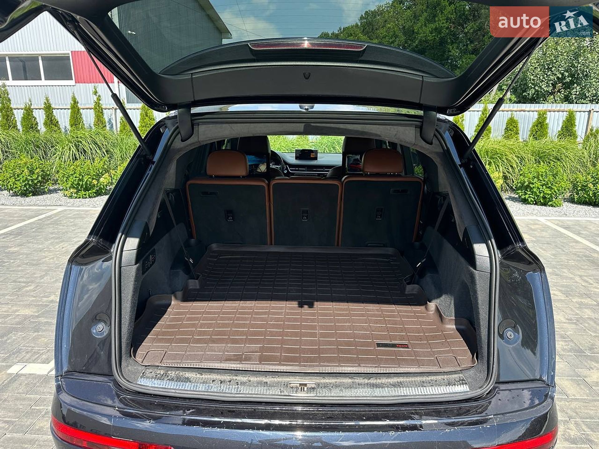Audi Q7 2016 VIN WA1VAAF77HD016935 фото оголошення 27 з 32