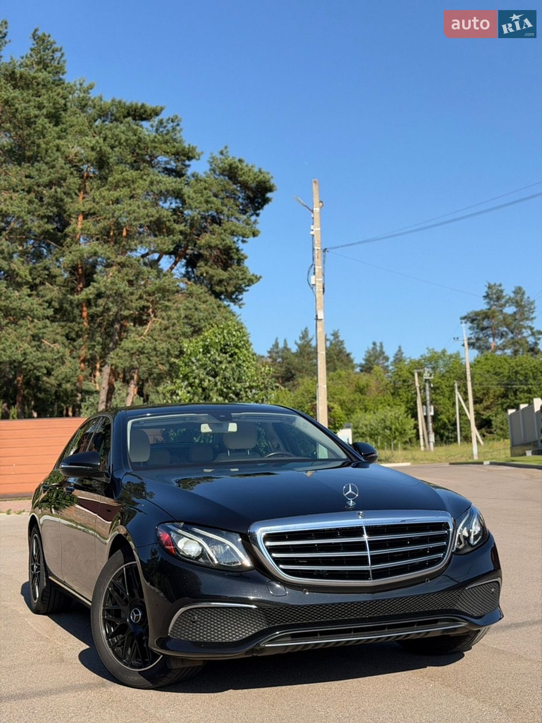 Mercedes-Benz E-Class 2018 VIN WDDZF4JB6JA465140 фото оголошення 2 з 13