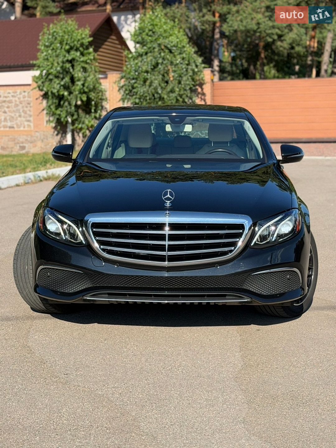 Mercedes-Benz E-Class 2018 VIN WDDZF4JB6JA465140 фото оголошення 5 з 13