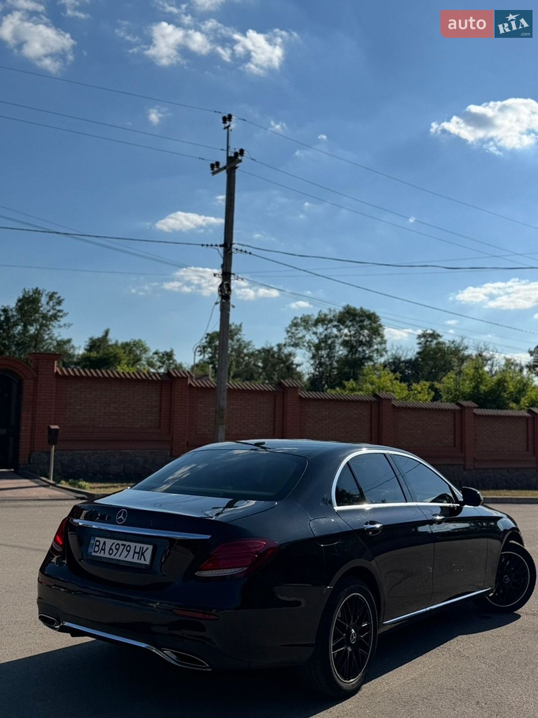 Mercedes-Benz E-Class 2018 VIN WDDZF4JB6JA465140 фото оголошення 9 з 13