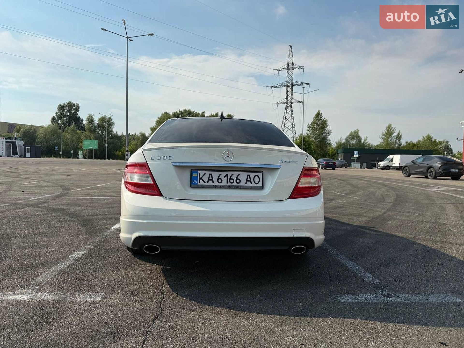 Mercedes-Benz C-Class 2010 VIN WDDGF8BB8BR140814 фото оголошення 8 з 34