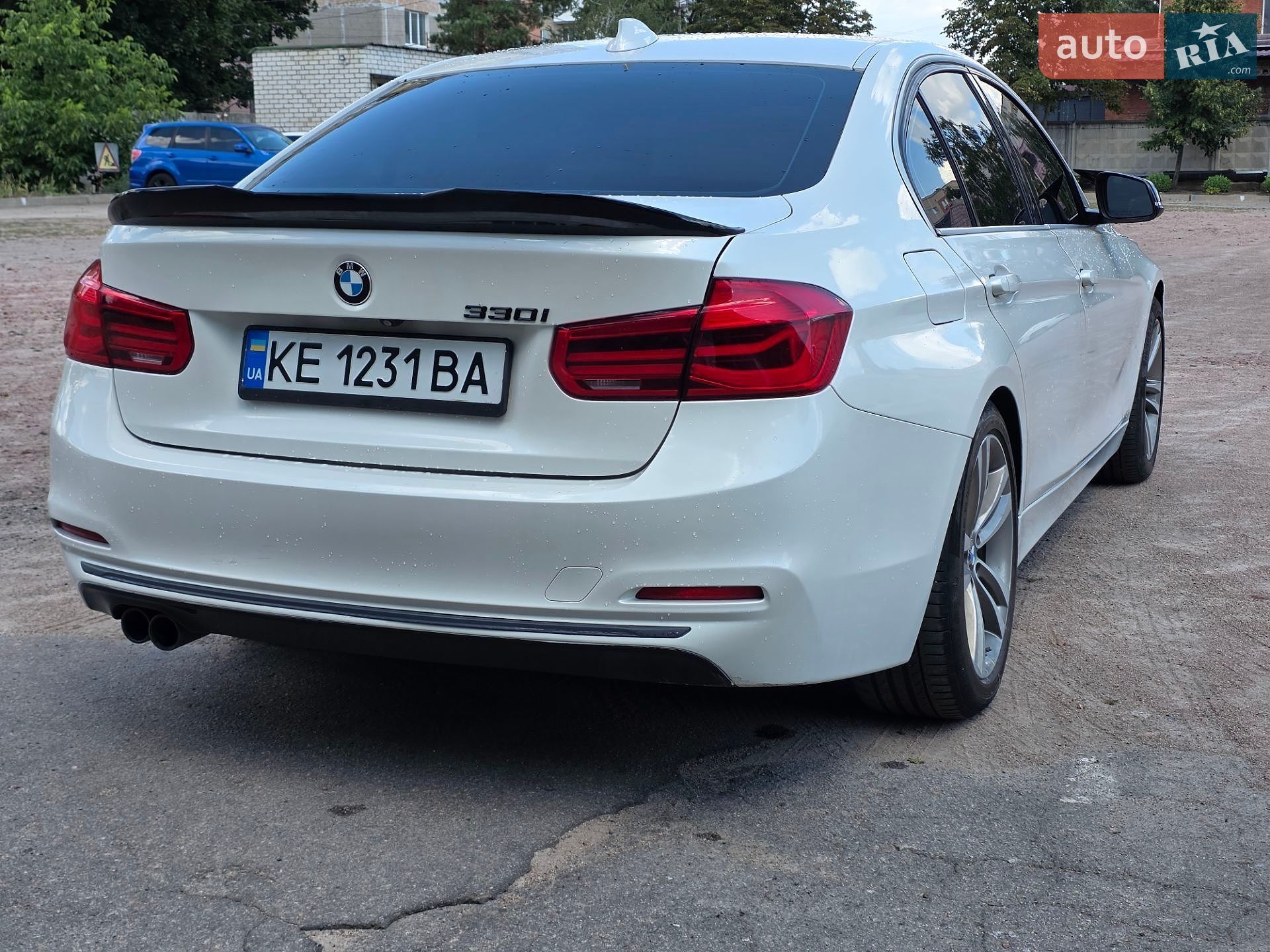 BMW 3 Series 2017 VIN WBA8B9G55JNU98121 фото оголошення 7 з 17