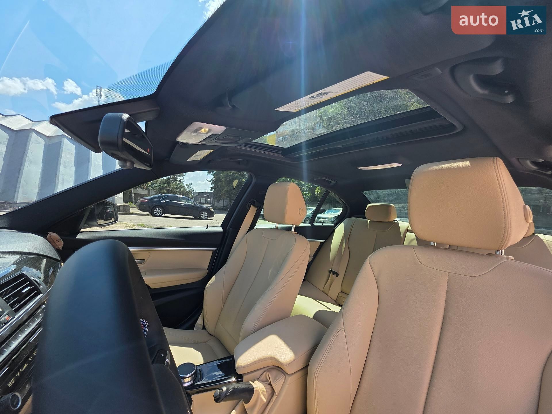 BMW 3 Series 2017 VIN WBA8B9G55JNU98121 фото оголошення 14 з 17
