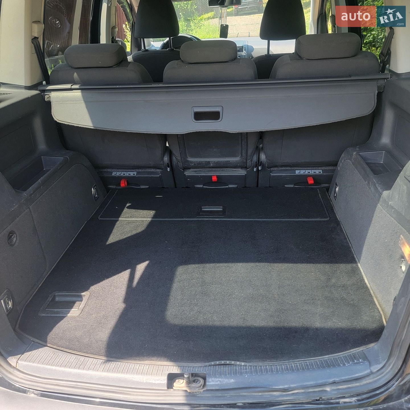 Volkswagen Touran 2010 VIN WVGZZZ1TZBW032159 фото оголошення 12 з 23