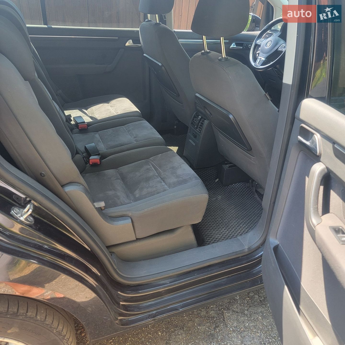 Volkswagen Touran 2010 VIN WVGZZZ1TZBW032159 фото оголошення 17 з 23