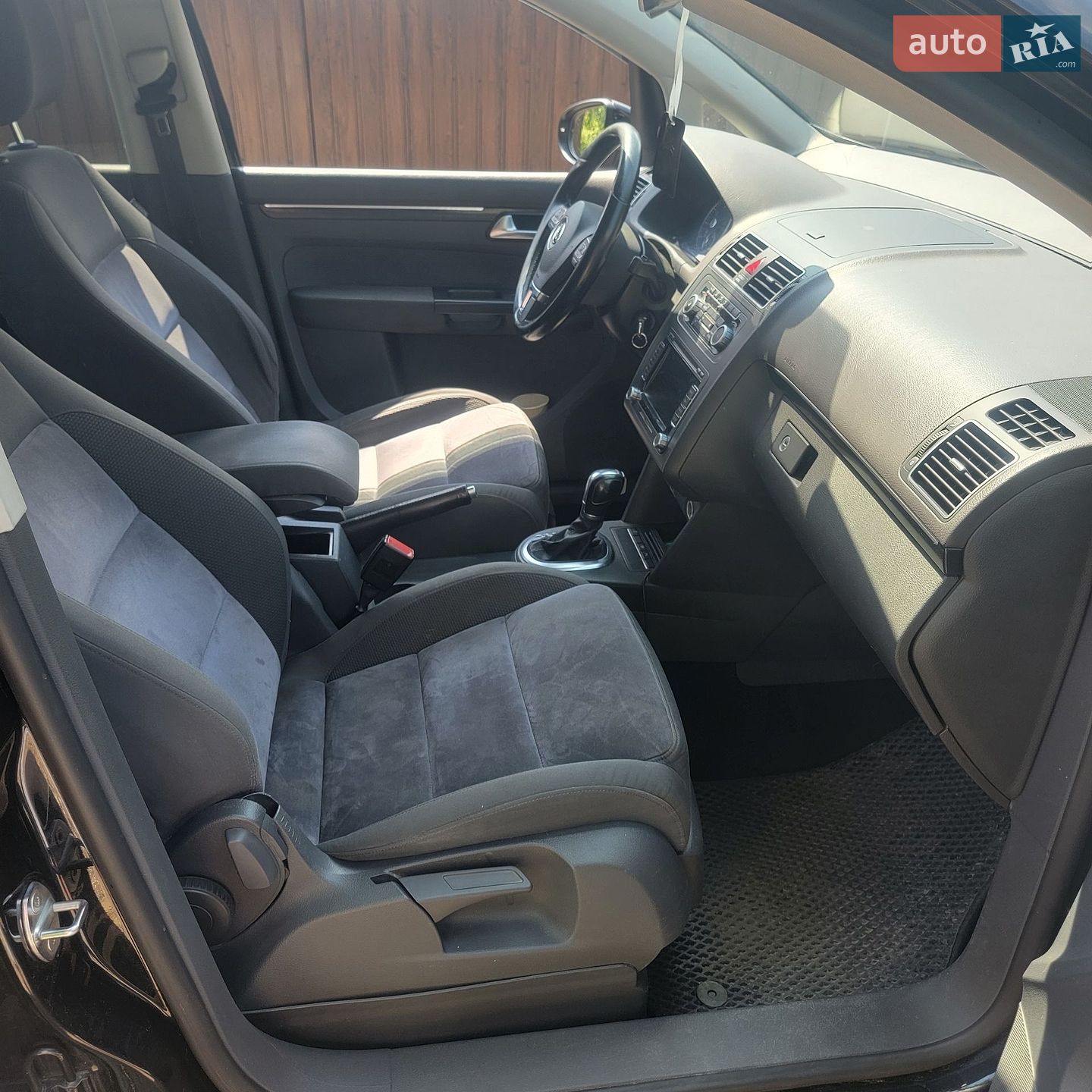 Volkswagen Touran 2010 VIN WVGZZZ1TZBW032159 фото оголошення 19 з 23
