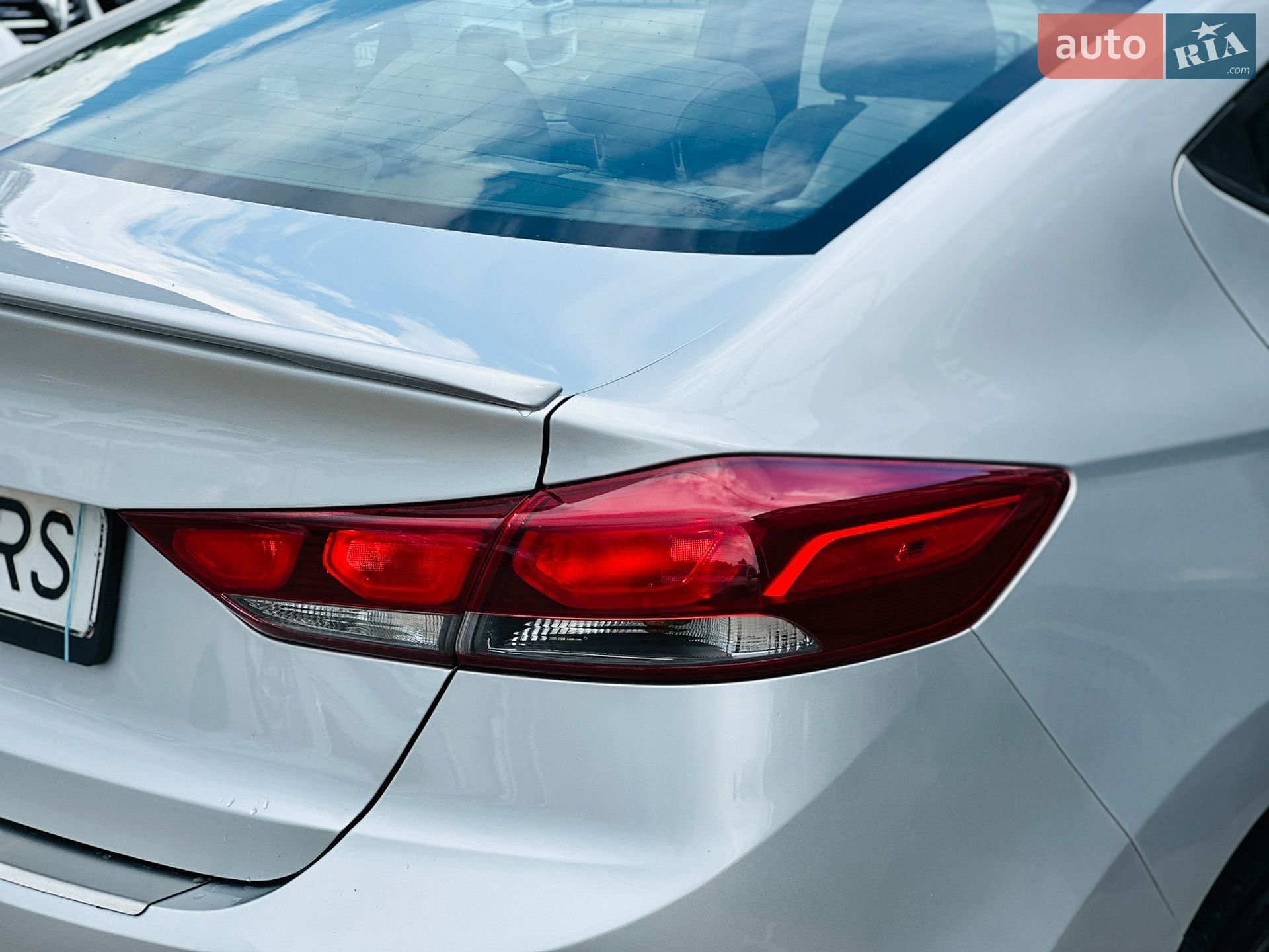 Hyundai Elantra 2017 VIN 5NPD84LF4HH130427 фото оголошення 6 з 47
