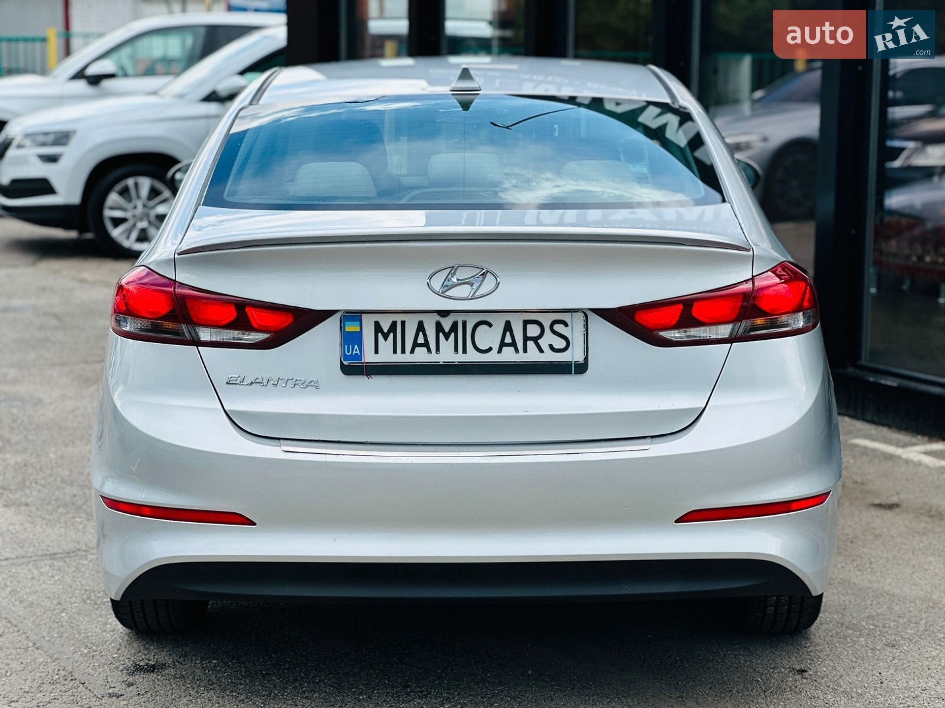 Hyundai Elantra 2017 VIN 5NPD84LF4HH130427 фото оголошення 7 з 47