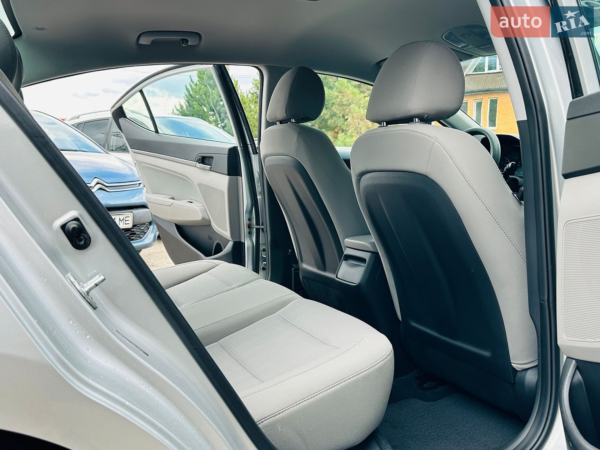 Hyundai Elantra 2017 VIN 5NPD84LF4HH130427 фото оголошення 26 з 47