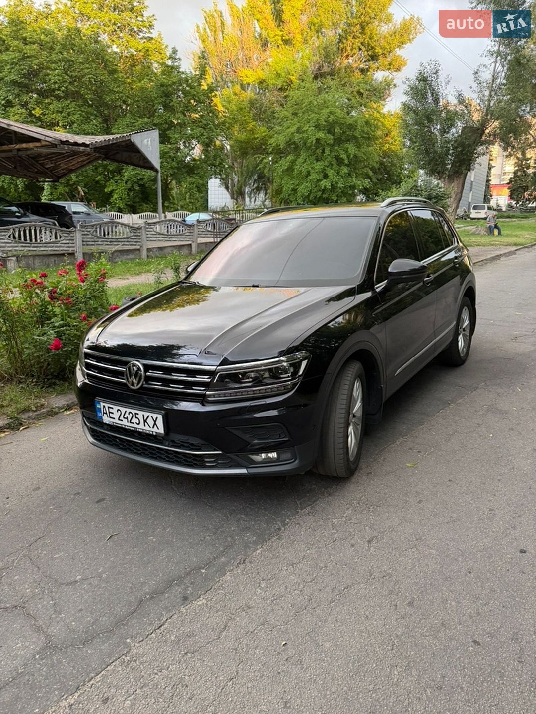 Volkswagen Tiguan 2018 VIN WVGZZZ5NZJW899532 фото оголошення 2 з 20