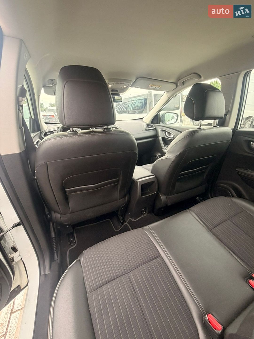Renault Kadjar 2015 VIN VF1RFE00153959558 фото оголошення 4 з 7