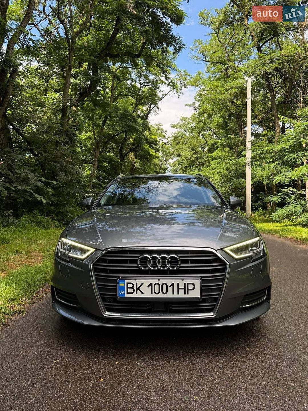 Audi A3 2019 VIN WAUZZZ8V6LA052214 фото оголошення 2 з 41