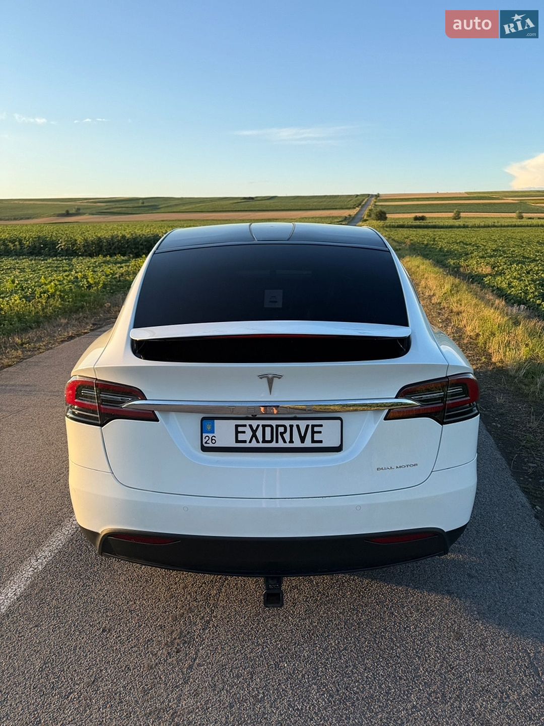 Tesla Model X 2019 VIN 5YJXCBE28LF235327 фото оголошення 24 з 38