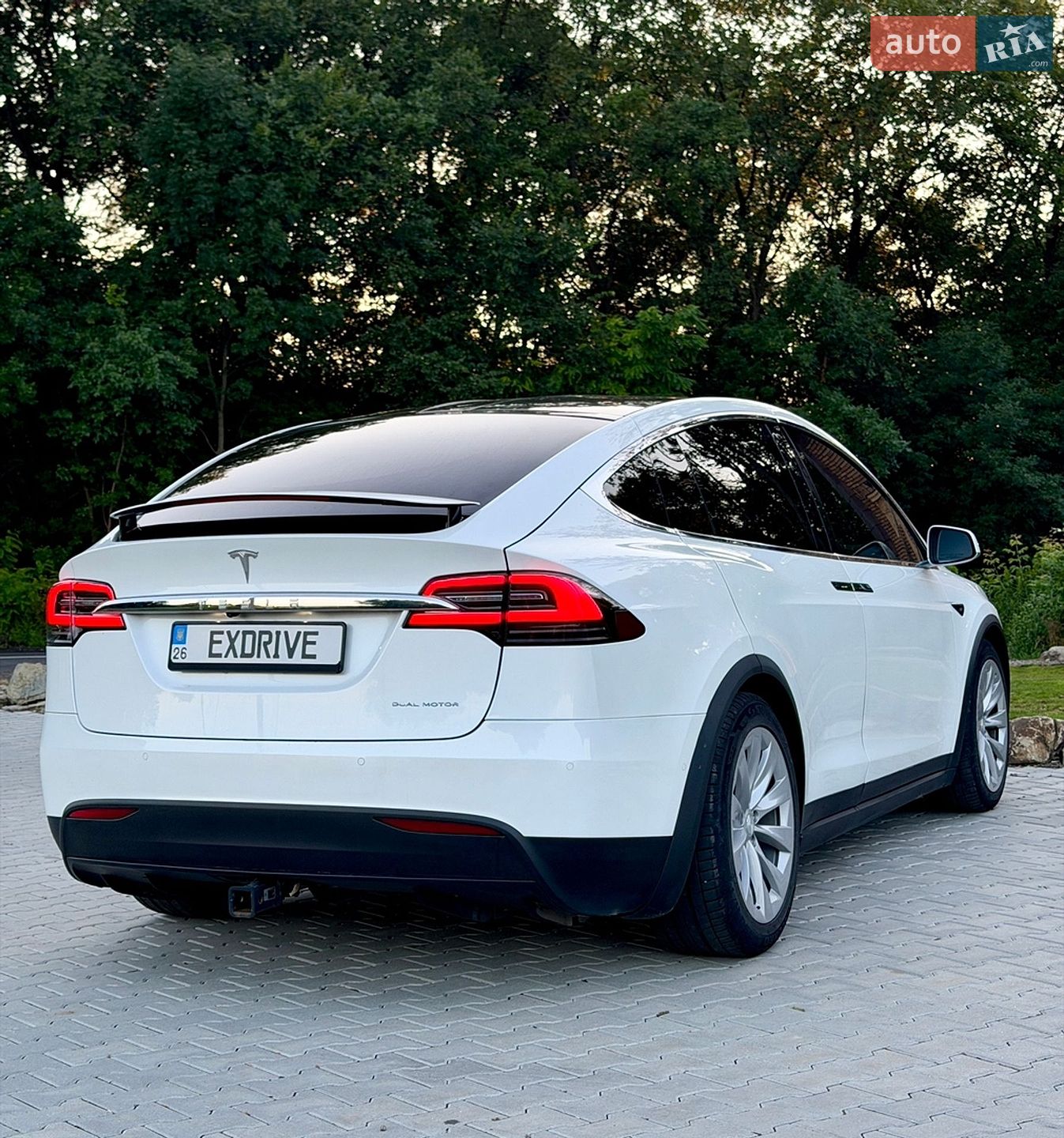 Tesla Model X 2019 VIN 5YJXCBE28LF235327 фото оголошення 22 з 38