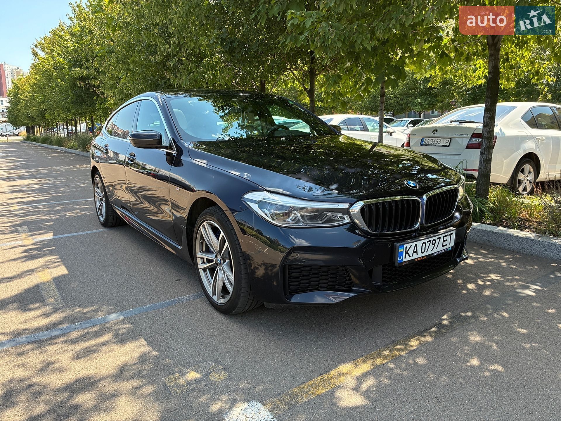 BMW 6 Series GT 2018 VIN WBAJV610X0BL16966 фото оголошення 3 з 36
