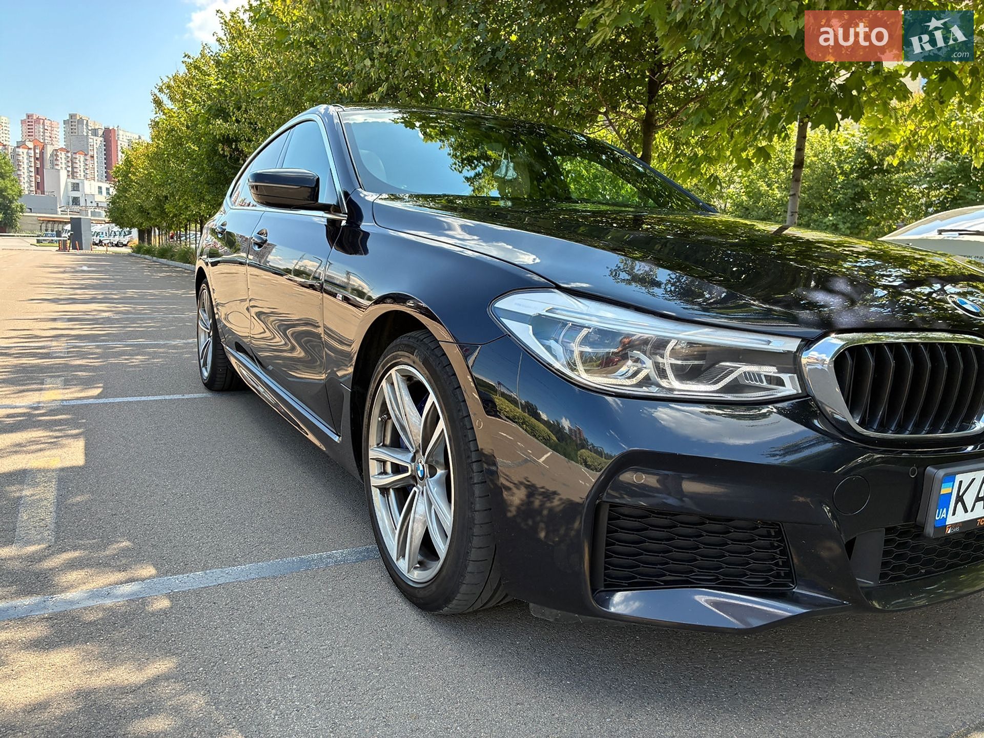 BMW 6 Series GT 2018 VIN WBAJV610X0BL16966 фото оголошення 4 з 36