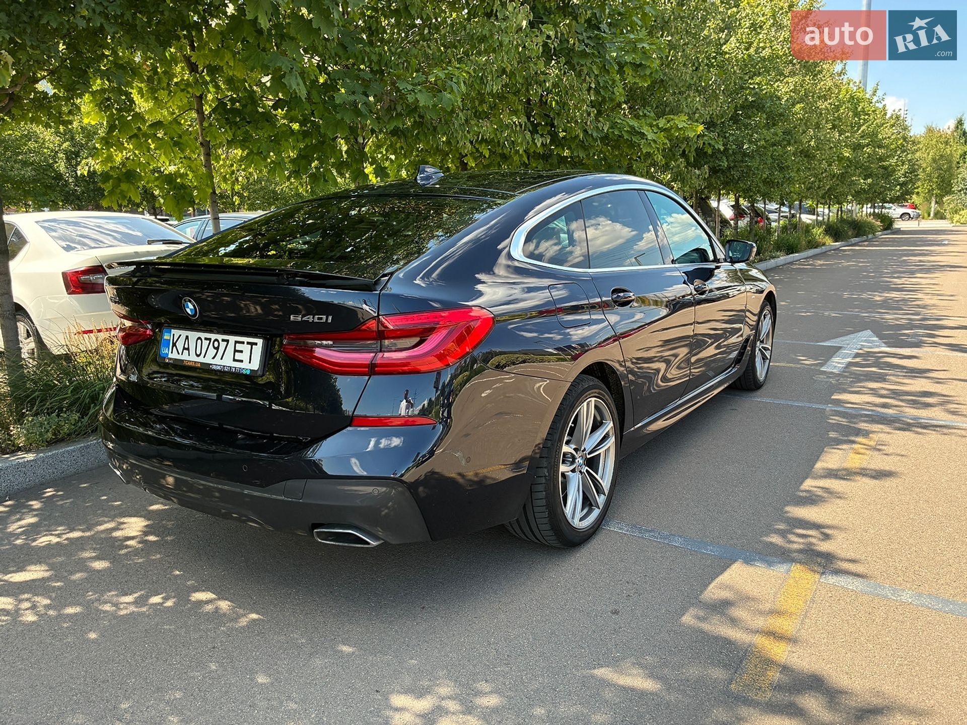 BMW 6 Series GT 2018 VIN WBAJV610X0BL16966 фото оголошення 7 з 36